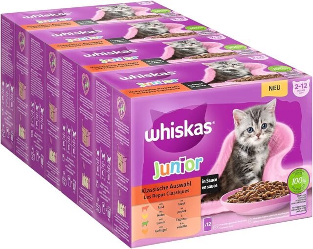 Whiskas Junior Katzennassfutter Klassische Auswahl in Sauce, 48 Portionsbeutel, 12x85g (4er Pack) – Hochwertiges Katzenfutter nass, für heranwachsende Katzen von 2 bis 12 Monaten